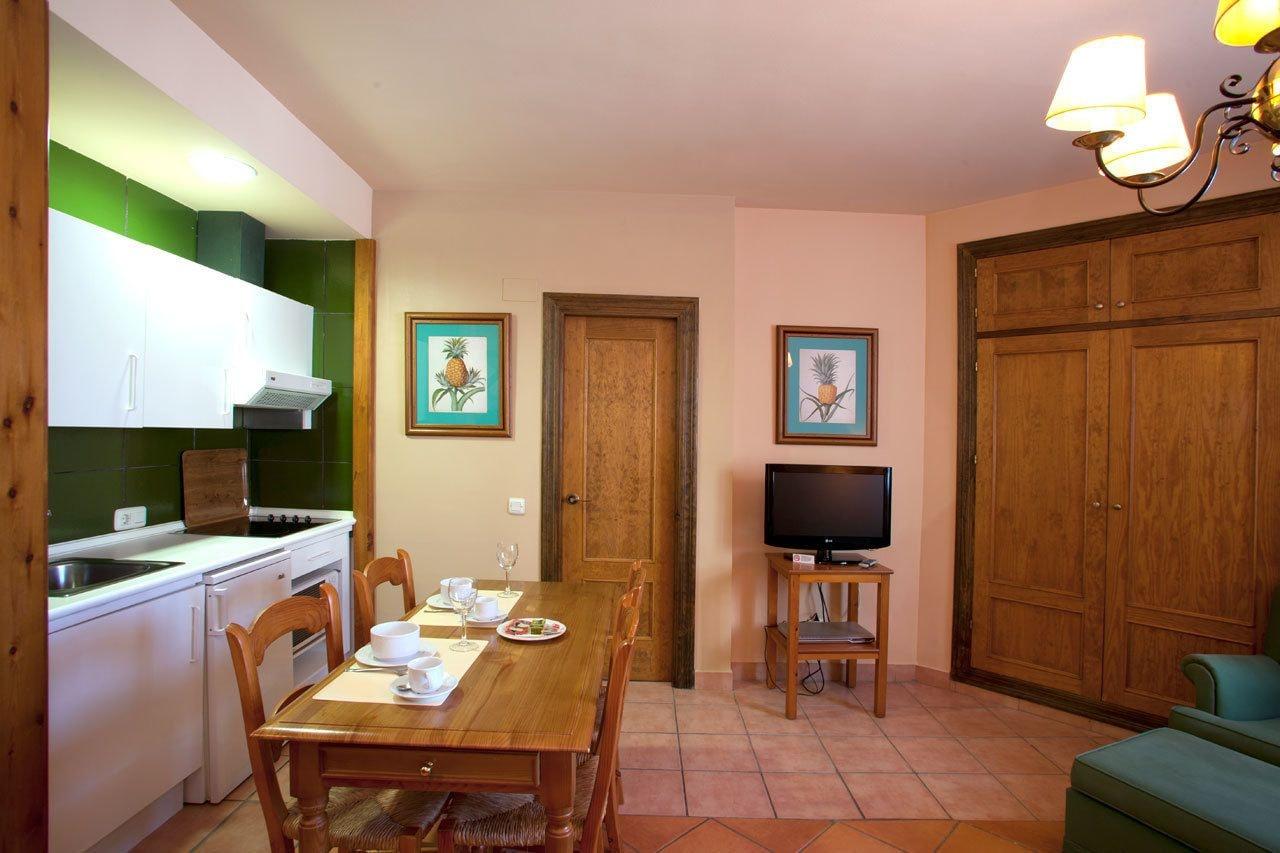 Hotel Apartamentos Trevenque シエラネバダ エクステリア 写真