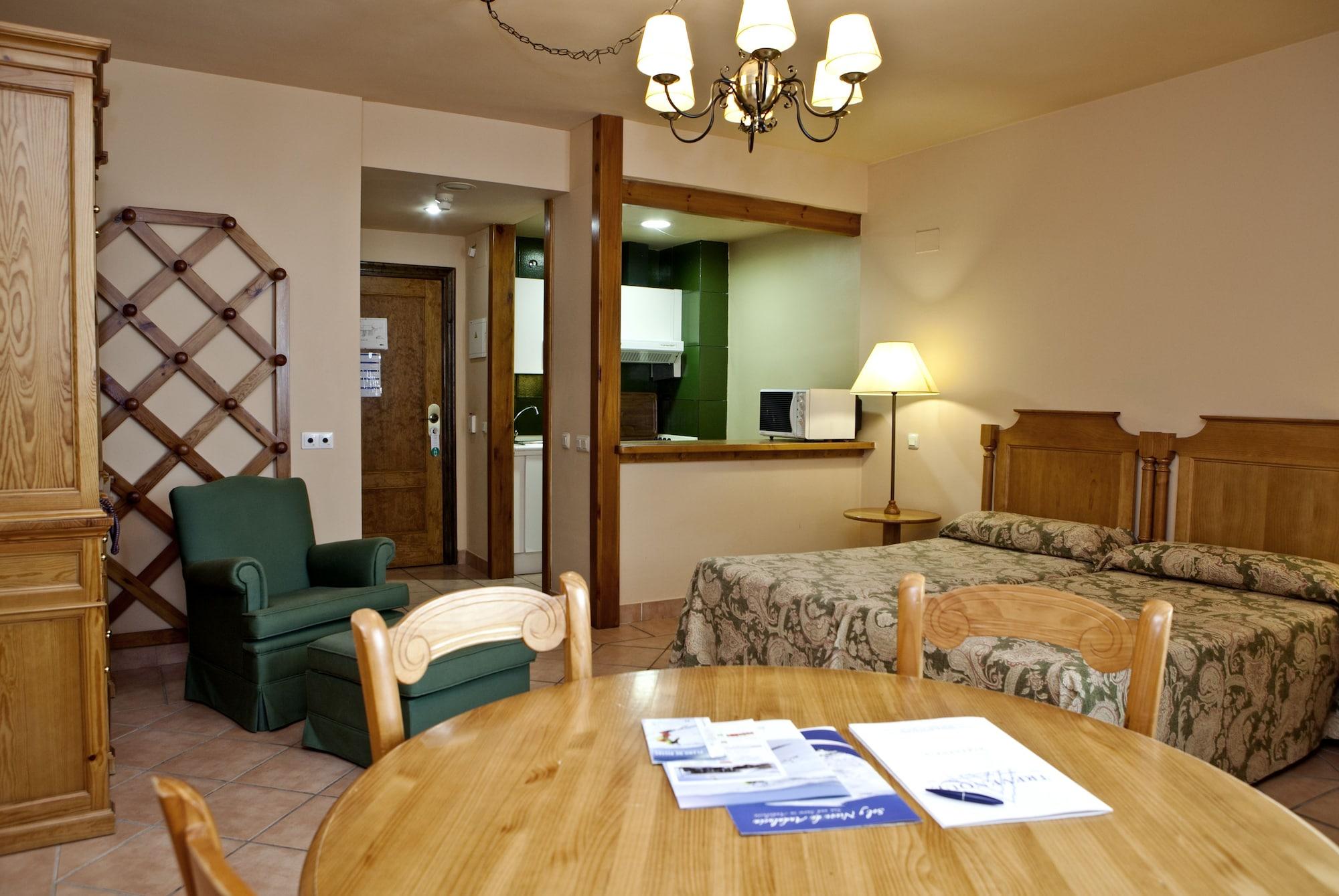 Hotel Apartamentos Trevenque シエラネバダ エクステリア 写真