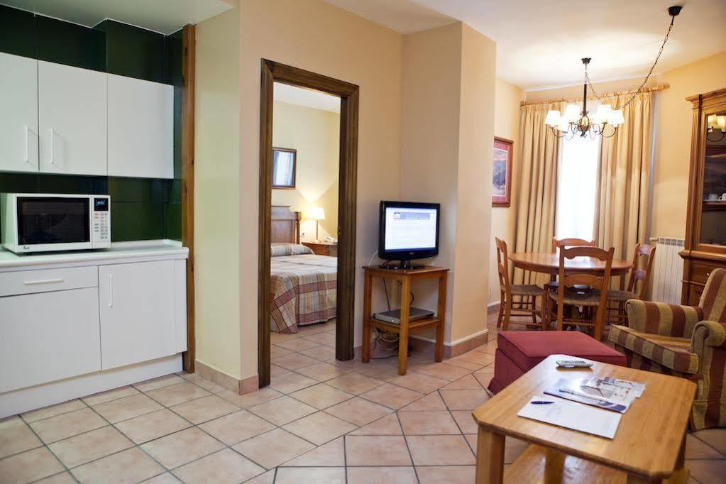 Hotel Apartamentos Trevenque シエラネバダ エクステリア 写真